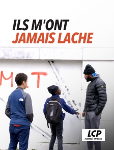 LCP 100% - "Ils m'ont jamais lâché" - Jeunes de quartiers et éducateurs de rues