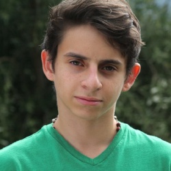 Moises Arias - Acteur