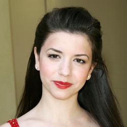 Masiela Lusha - Actrice