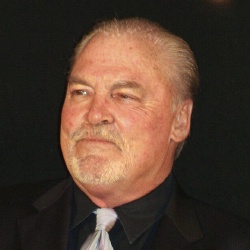 Stacy Keach - Acteur