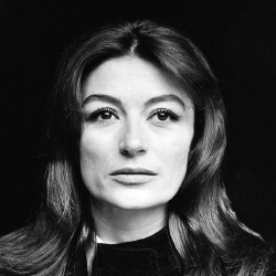 Anouk Aimée - Actrice