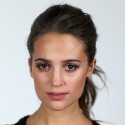 Alicia Vikander - Actrice