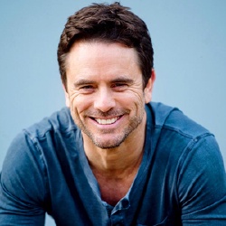 Charles Esten - Acteur