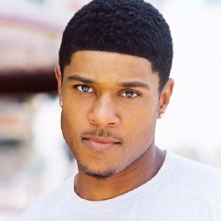 Pooch Hall - Acteur