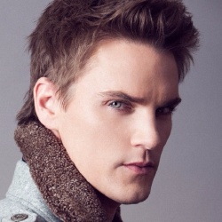 Riley Smith - Guest star