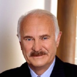 Dabney Coleman - Guest star