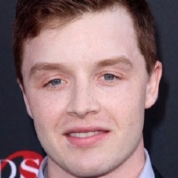 Noel Fisher - Acteur