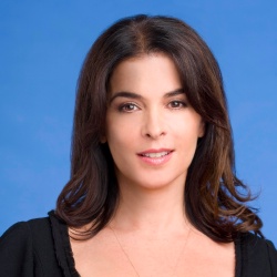 Annabella Sciorra - Actrice