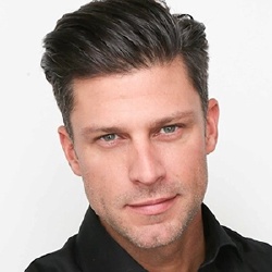 Greg Vaughan - Acteur