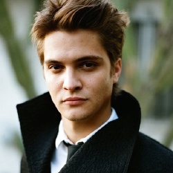 Luke Grimes - Acteur