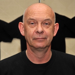 Doug Bradley - Acteur