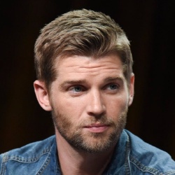 Mike Vogel - Acteur