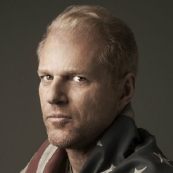 Noah Emmerich - Acteur