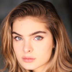 Brighton Sharbino - Actrice