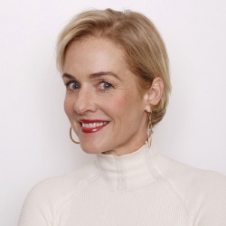 Penelope Ann Miller - Actrice