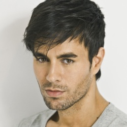 Enrique Iglesias - Guest star