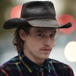 Caleb Landry Jones - Acteur