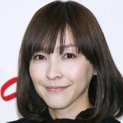 Kumiko Asô - Actrice