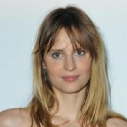 Sabrina Seyvecou - Actrice