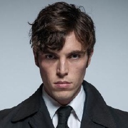 Tom Hughes - Acteur