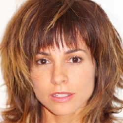 Stephanie Szostak - Actrice