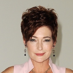 Carolyn Hennesy - Actrice