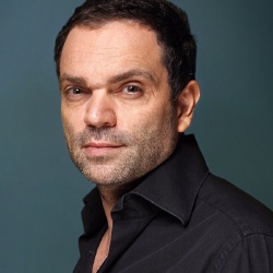 Yann Moix - Présentateur