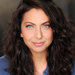 Kathreen Khavari - Actrice