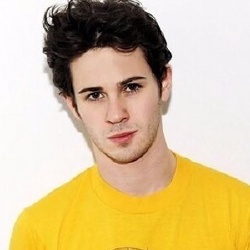 Connor Paolo - Acteur