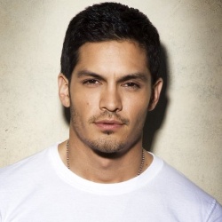 Nicholas Gonzalez - Acteur