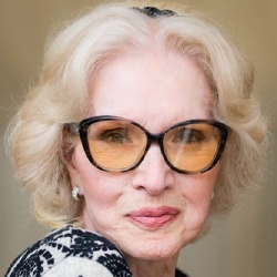 Helga Liné - Actrice