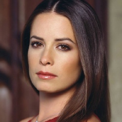 Holly Marie Combs - Sujet