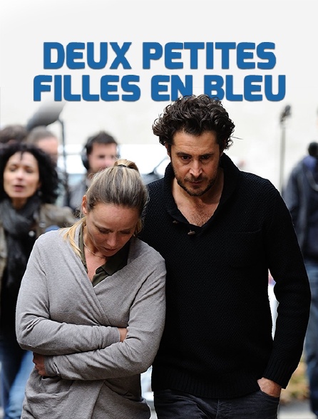 Deux petites filles en bleu